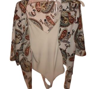 Primack size small white print short sleeve  top ties at waist